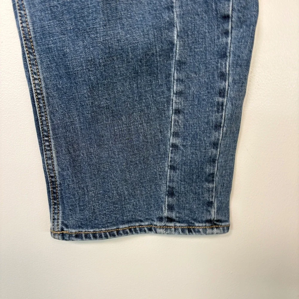 Old Navy Womens Barrel Leg Jeans Size 12 Blue High Rise Seam Detail Denim